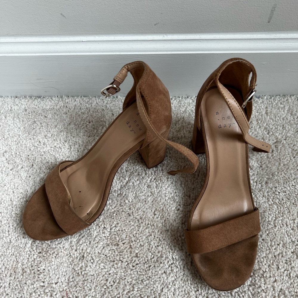 A New Day Women's Tan Suede Heeled Sandals